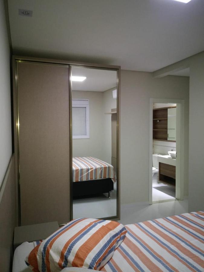 Apartamento Ape Novo Canasvieiras, 2 Garagens, Excelente Localizacao